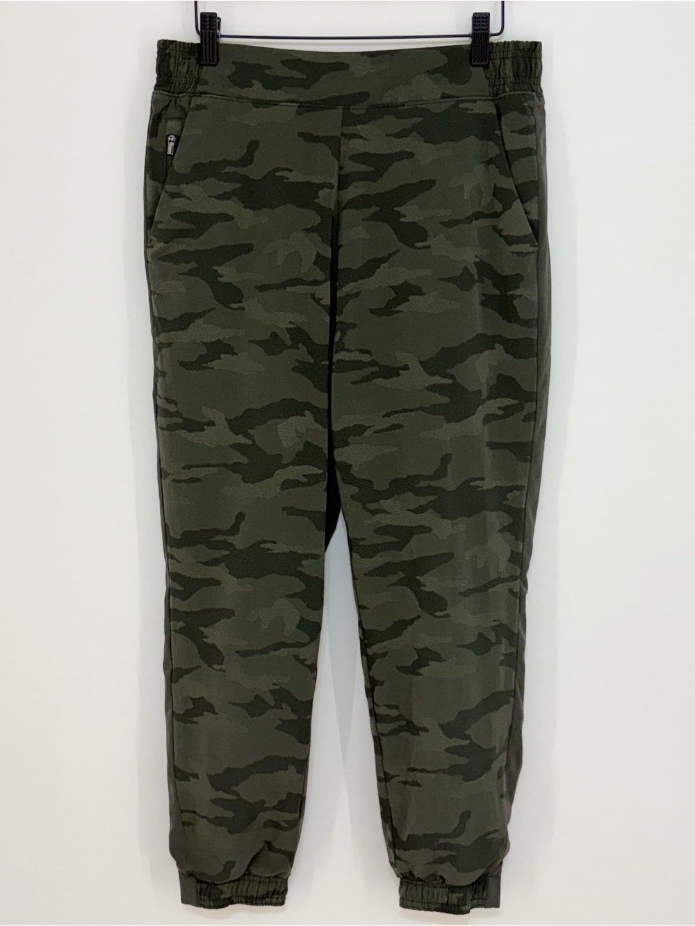 Athleta Women's Brooklyn Textured Lined Jogger Pants Olive Green Camo Size 10P